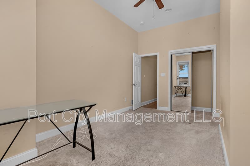 Baltimore Townhome: 2534 McCulloh Street