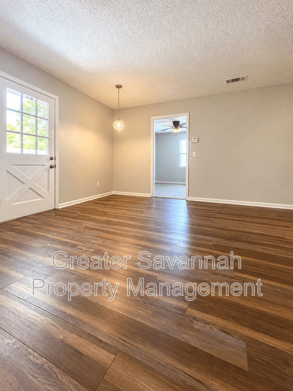 Hinesville House: 627 Georgia Avenue