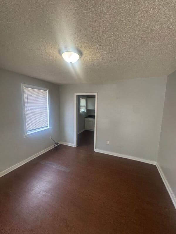 Memphis House: 2108 Curry Ave