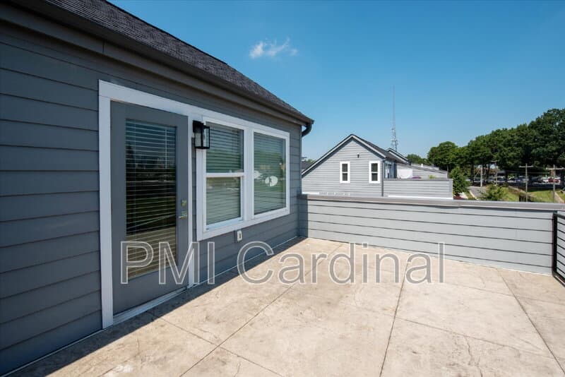 Charlotte Townhome: 2104 Bryant Park Dr