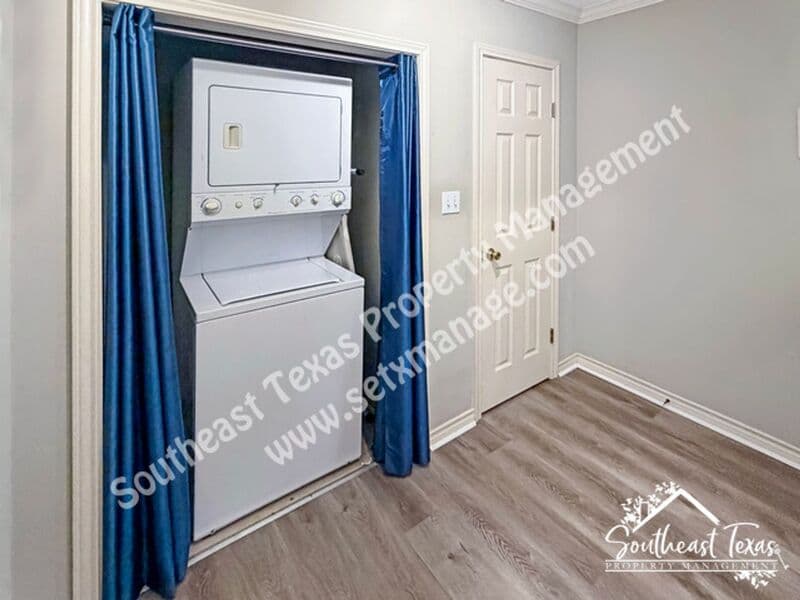 Beaumont House: 345 Marceline Blvd