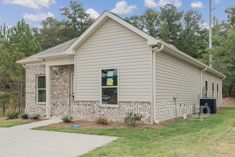 Odenville House: 200 Cedar Ridge