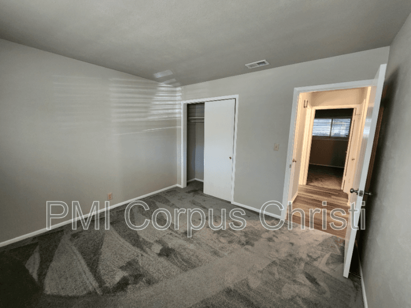 Corpus Christi Condo: 6132 Hidden Cv