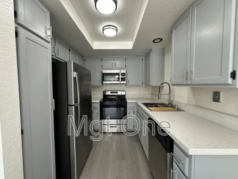 Irvine House: 124 Greenmoor