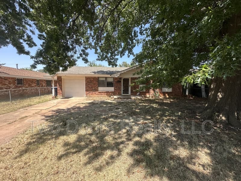 Oklahoma City House: 729 Northeast 37th Street