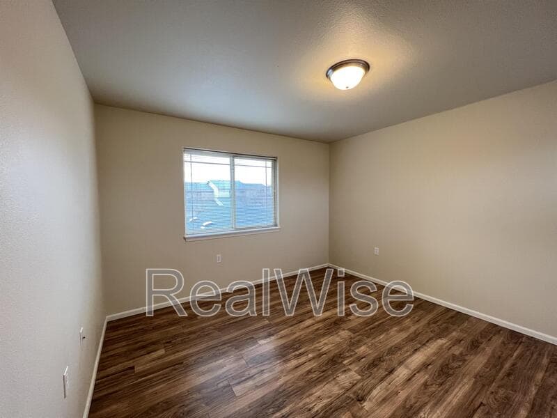 Redmond Townhome: 2250 SW 21st St