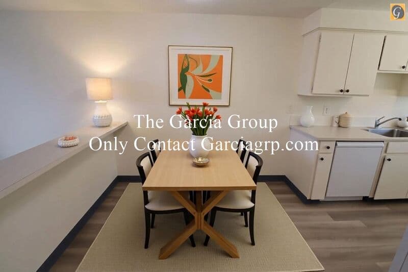 Oregon City Townhome: 581 Holmes Lane