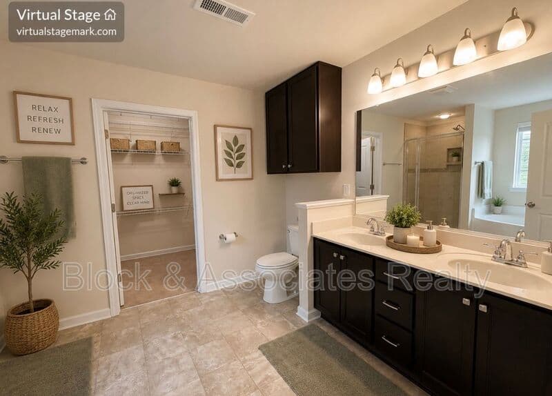 Kernersville House: 1464 Land Grove Drive