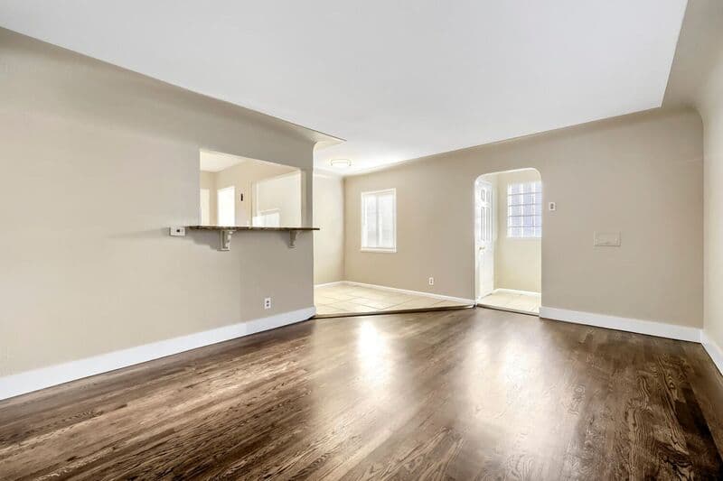 Aurora Condo: 1913 Del Mar Pkwy