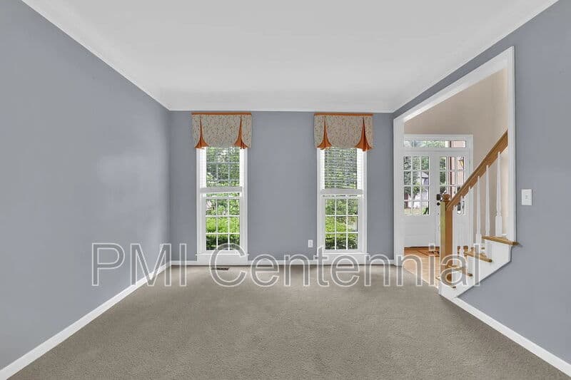 Alpharetta House: 120 Creekside Park Dr