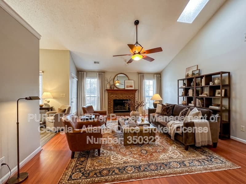 Rex House: 5724 Rex Mill Crk