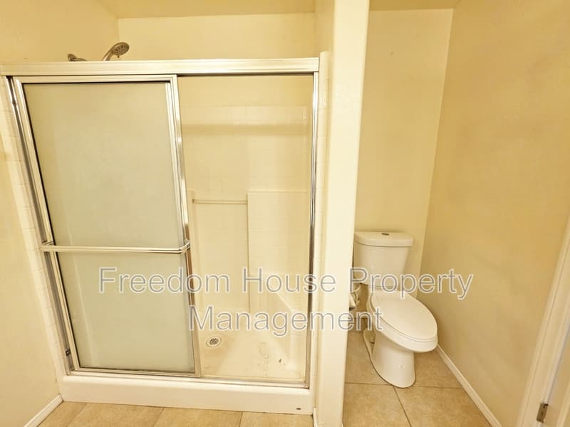 Pahrump House: 701 Mount Charleston Drive