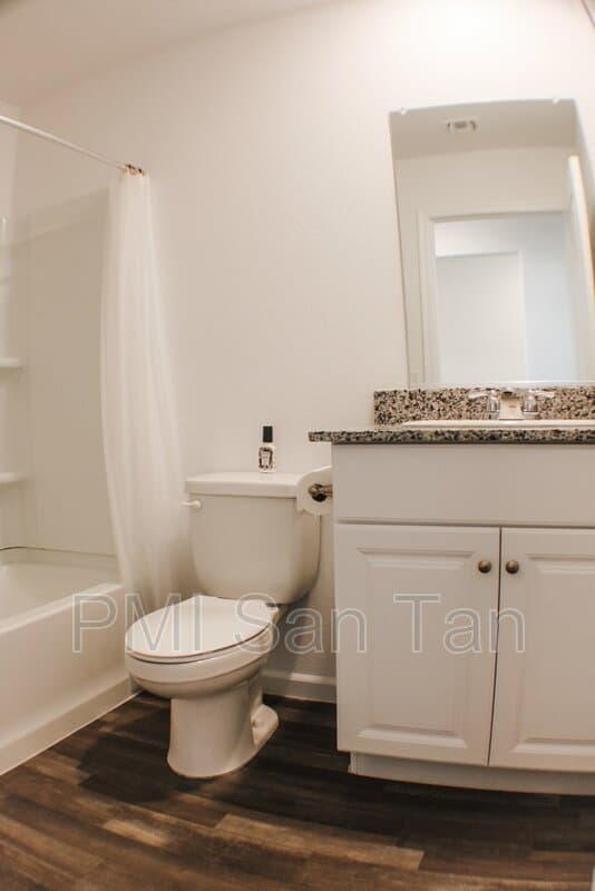 Casa Grande House: 1389 East Jaycie Lane