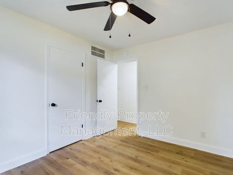 Winston Salem House: 4136 Kingsland Circle
