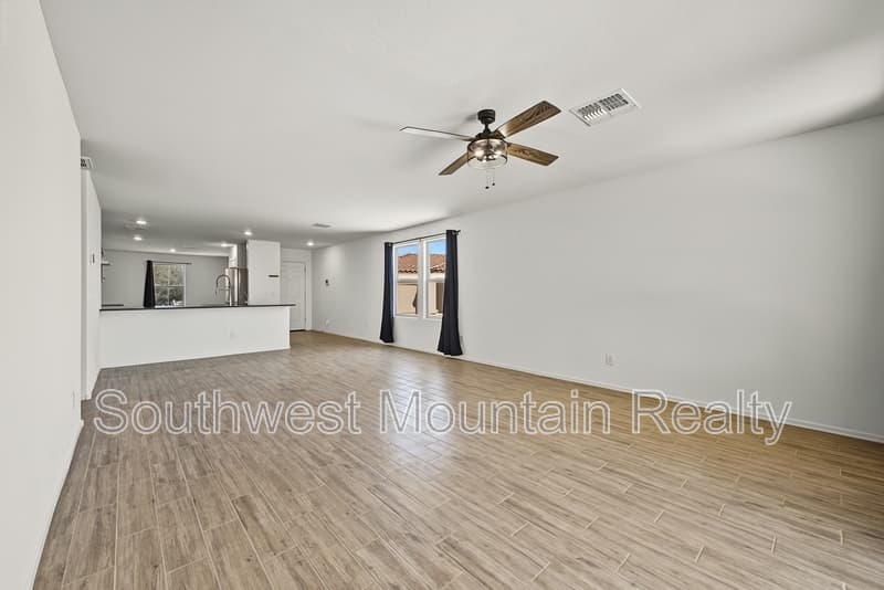 Coolidge House: 1333 W Pima Avenue