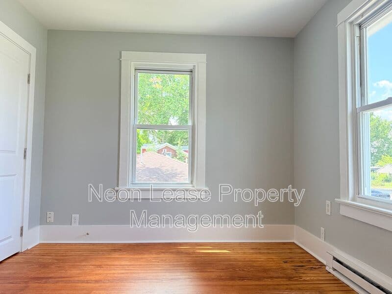 Dover Condo: 880 South State Street