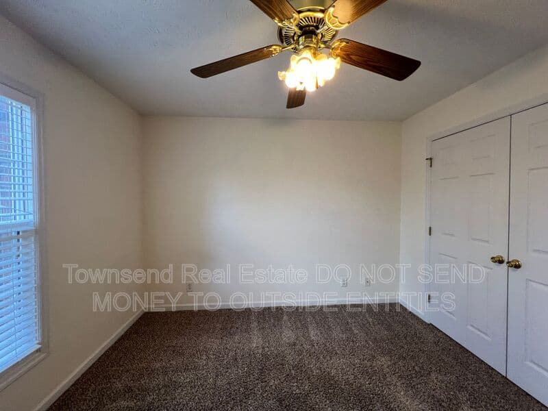 Raeford House: 121 Bugle Call Drive