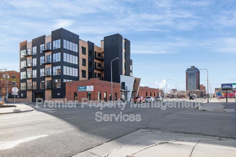 Billings Apartment: 2310 1st Ave N