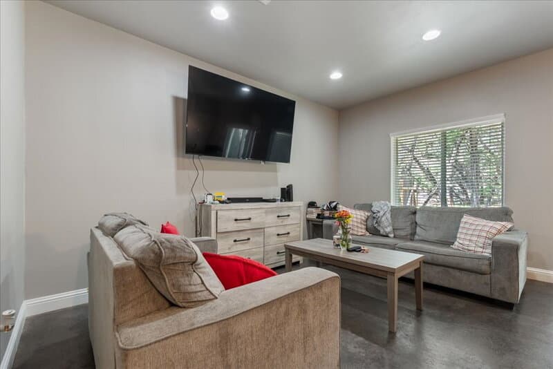 Lago Vista Condo: 5800 Club House Drive A