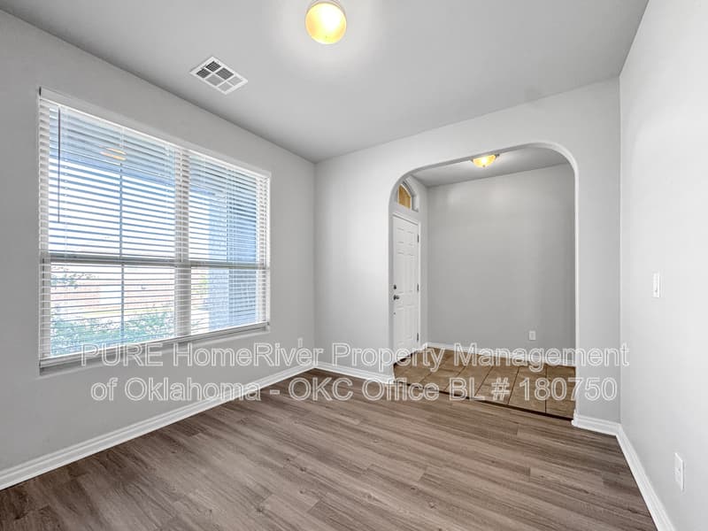 Piedmont House: 13737 The Brook Blvd