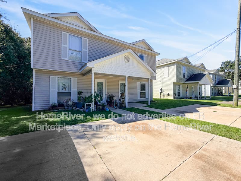 Pensacola House: 8435 Chisholm Rd