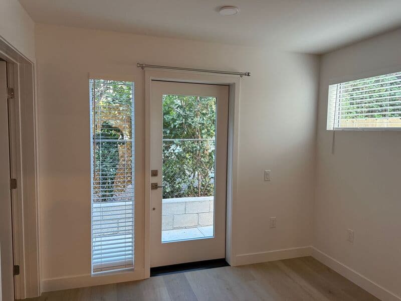 San Diego Apartment: 1259 Lincoln Avenue