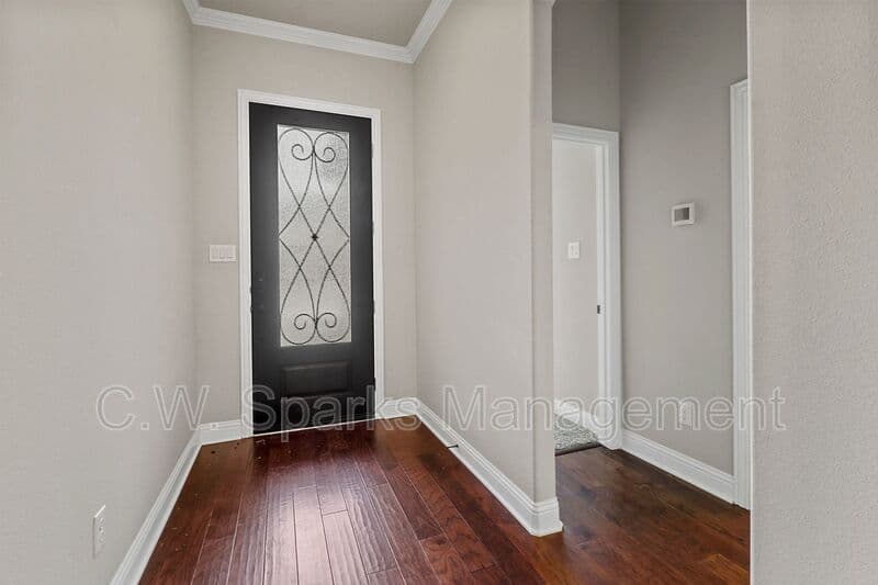 Rockwall House: 1603 Trowbridge Circle