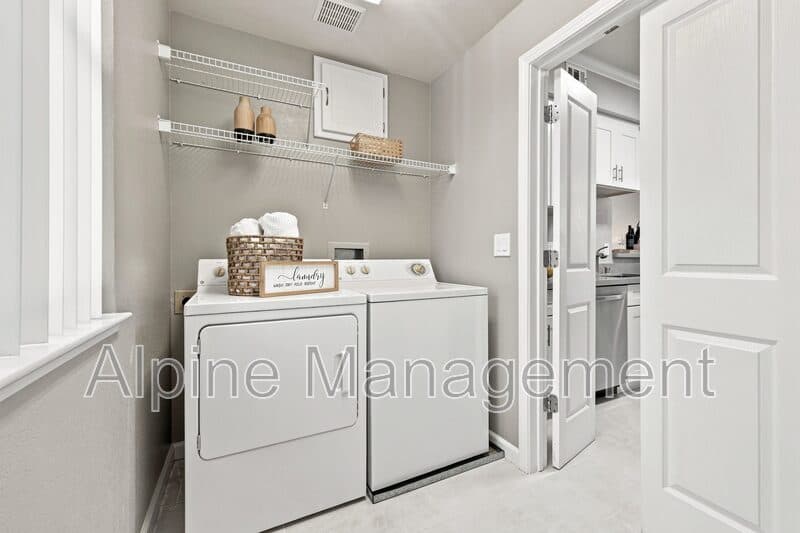 East Palo Alto Condo: 1982 West Bayshore Road - Main
