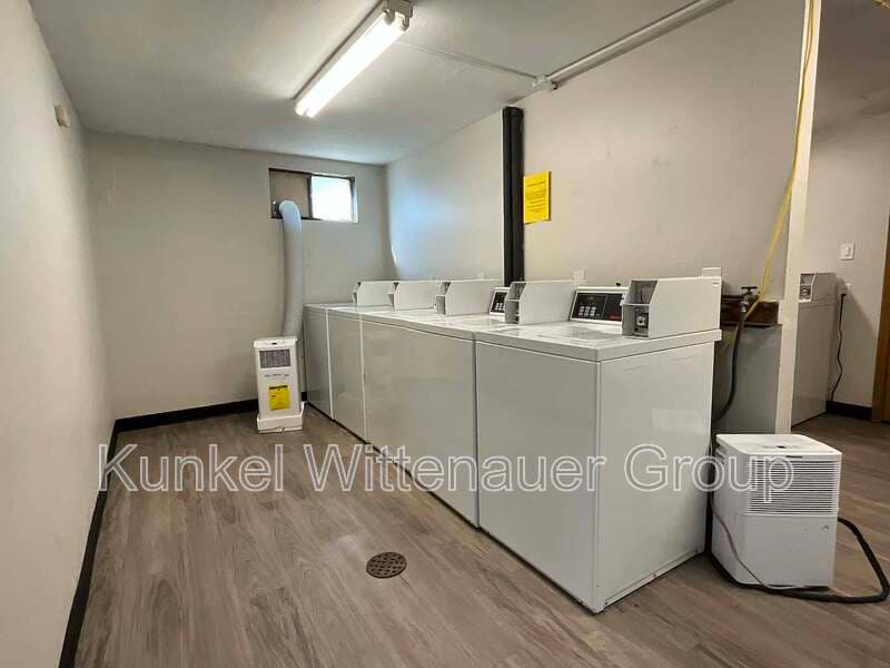 Swansea Condo: 1803-4 Jamestown Road