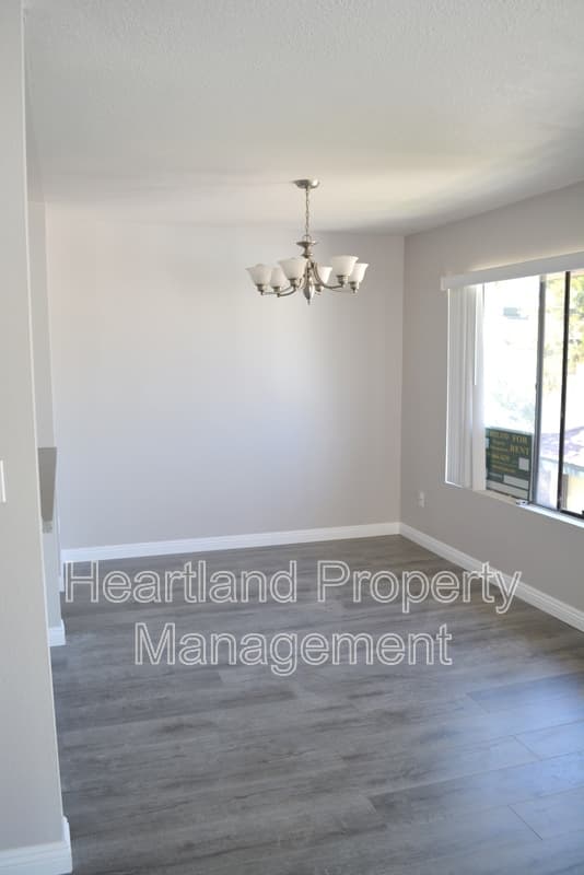 Escondido Condo: 450 W. Vermont Ave.