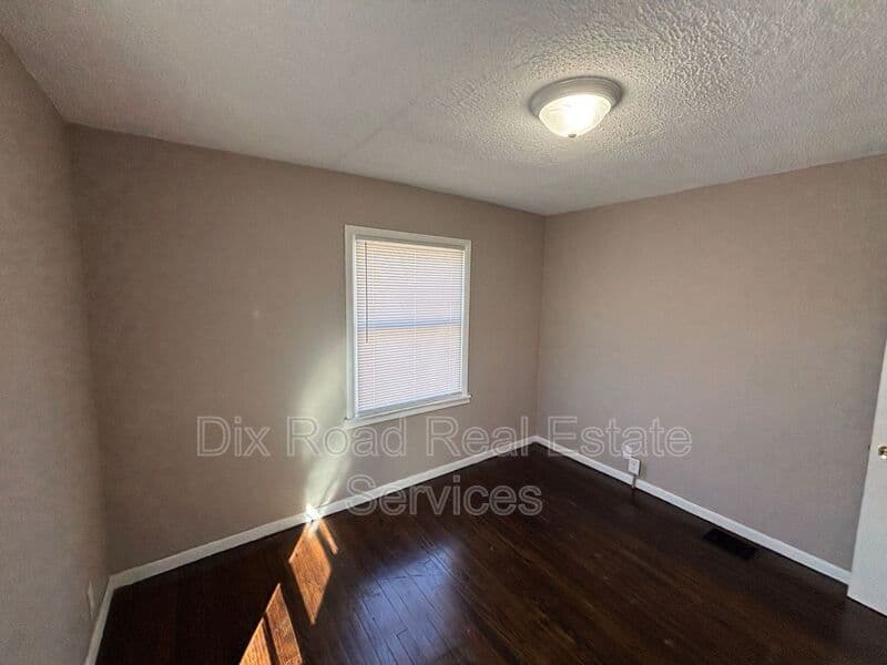 Hamilton House: 1255 Hooven Avenue
