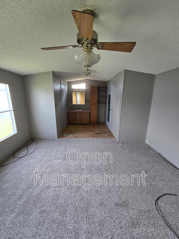 Boone House: 1901 1st St