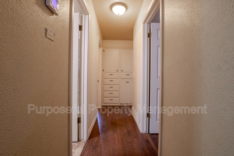 Norman House: 202 Stanton Drive
