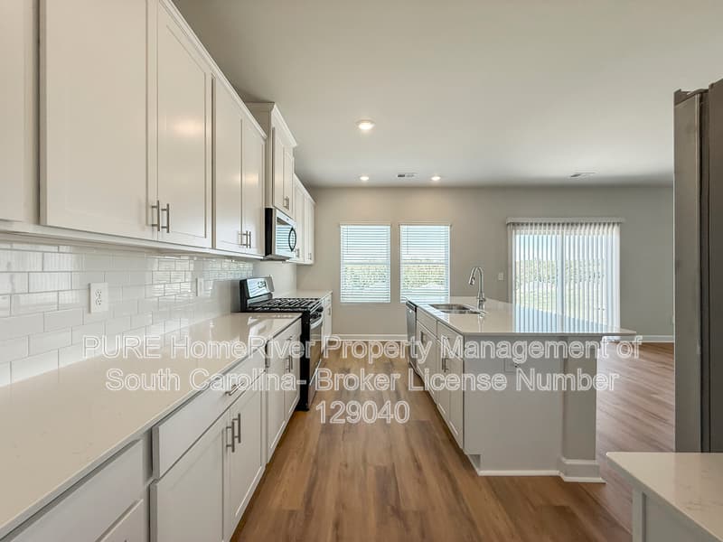 Spartanburg House: 210 Moretz Pl