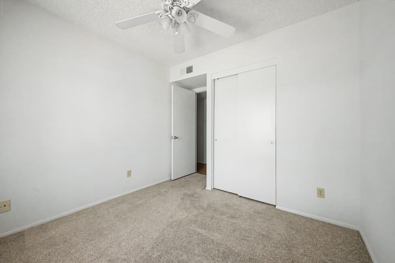 Phoenix House: 2822 E WILLOW Avenue