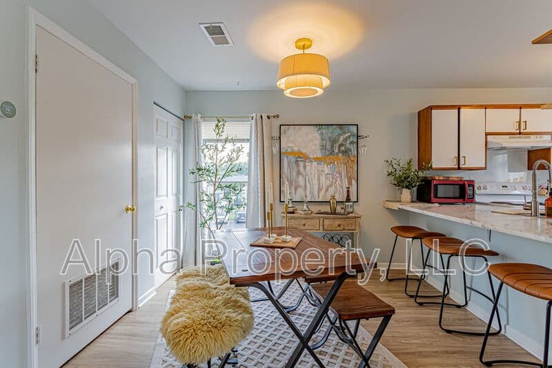 Greenville Condo: 2601 Duncan Chapel Rd