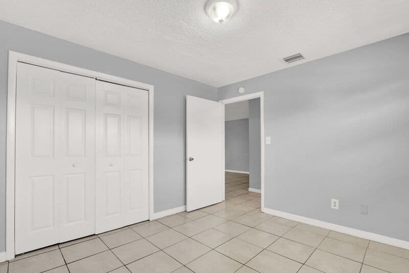 Fort Pierce House: 3104-3210 Louisiana Avenue