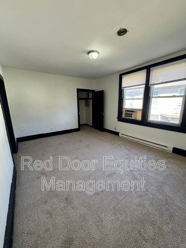Lancaster House: 508 North Columbus Street -