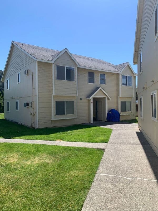 Kennewick Condo: 17 W. 24th Ave.