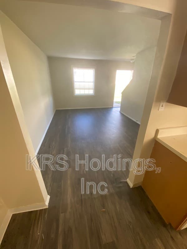 Richmond Condo: 1822 Chicago Ave