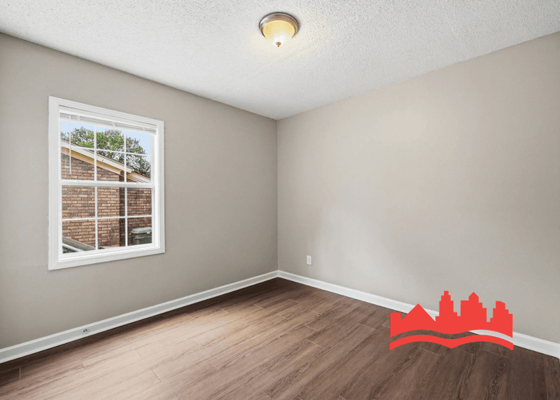 Memphis House: 630 Mohawk Ave