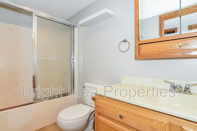 Hastings Condo: 622 Pleasant Drive