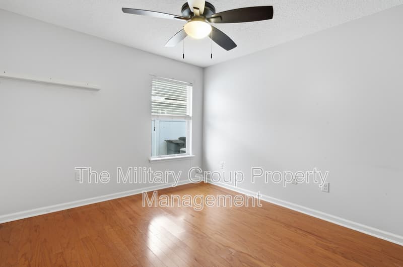 Green Cove Springs House: 2207 Gardenmoss Drive