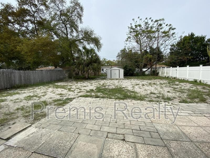 Clearwater House: 1416 Druid Road