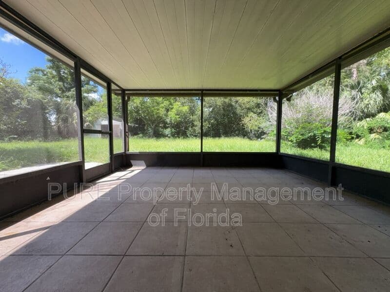 Summerfield House: 13606 SE 48th Court