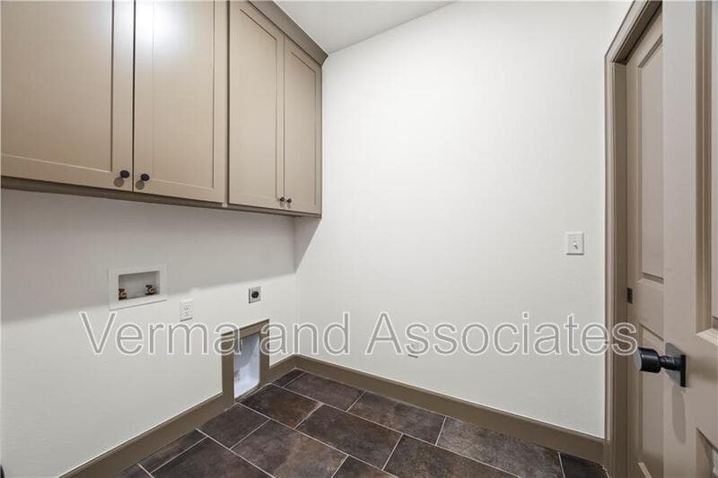 Centerton House: 1241 Mammoth St
