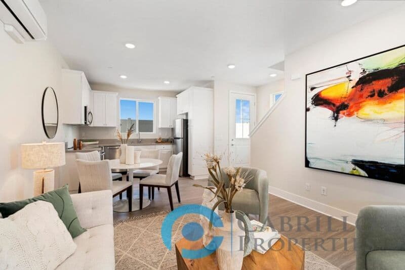 San Diego Apartment: 1695 Saturn Blvd