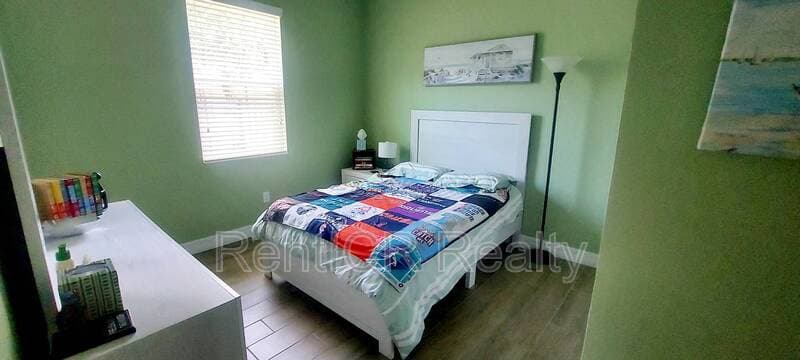Lutz House: 353 Villa Corte Drive