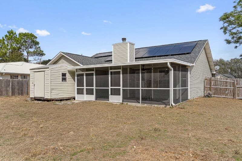 Crestview House: 3014 La Salle Court