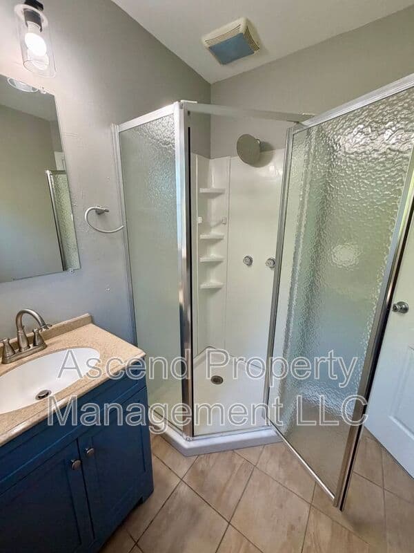 Chattanooga House: 7707 Canyon Dr